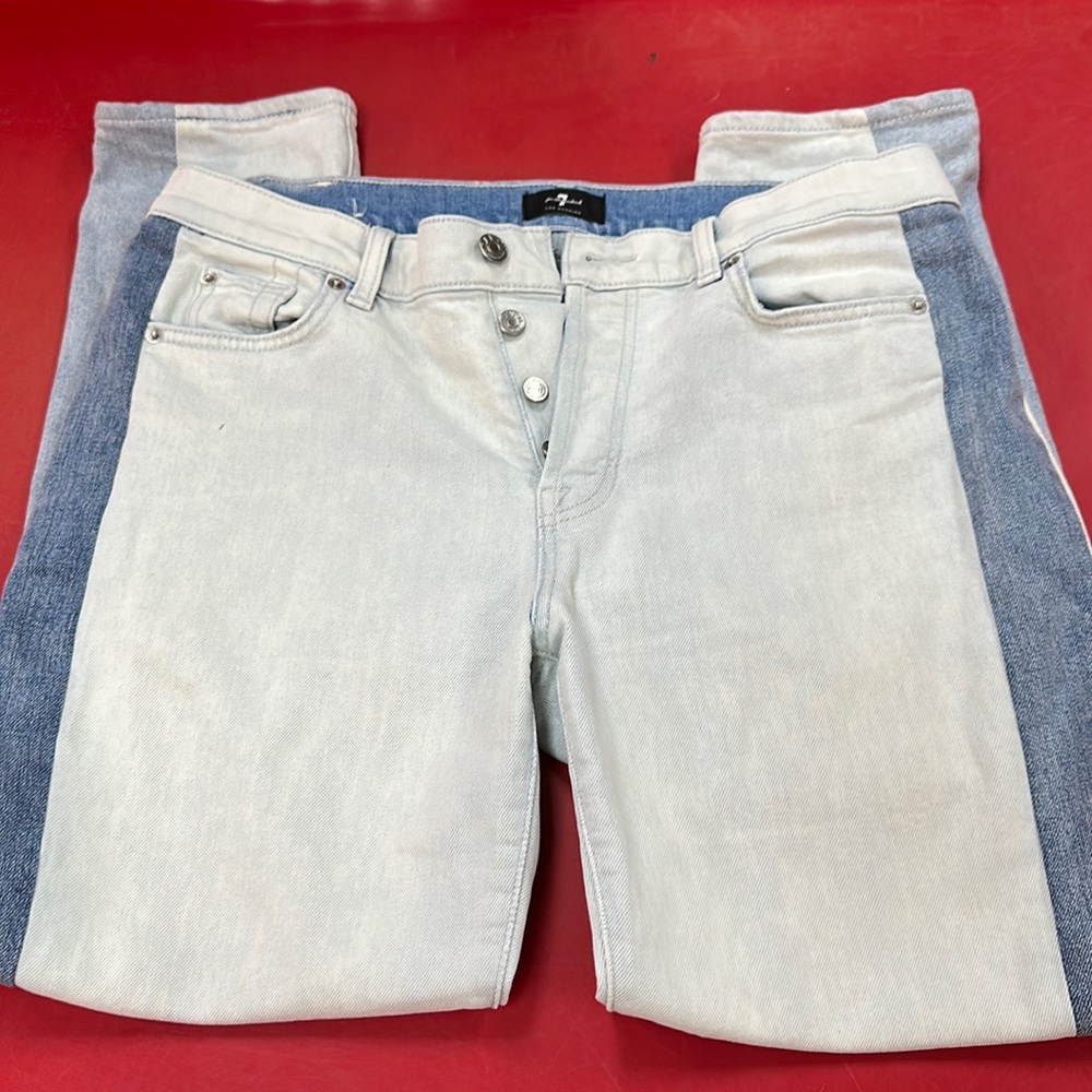 Josefina fit - light wash on front & back & darker on the sides of the legs